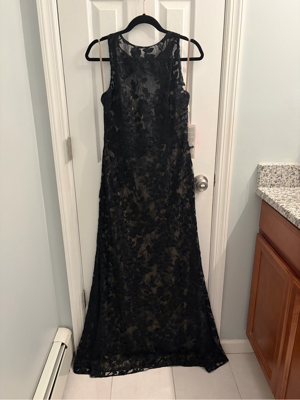 Rosa Clar Black Floral Lace Gown - Sleeveless Halter Neck Formal Dress Size 12